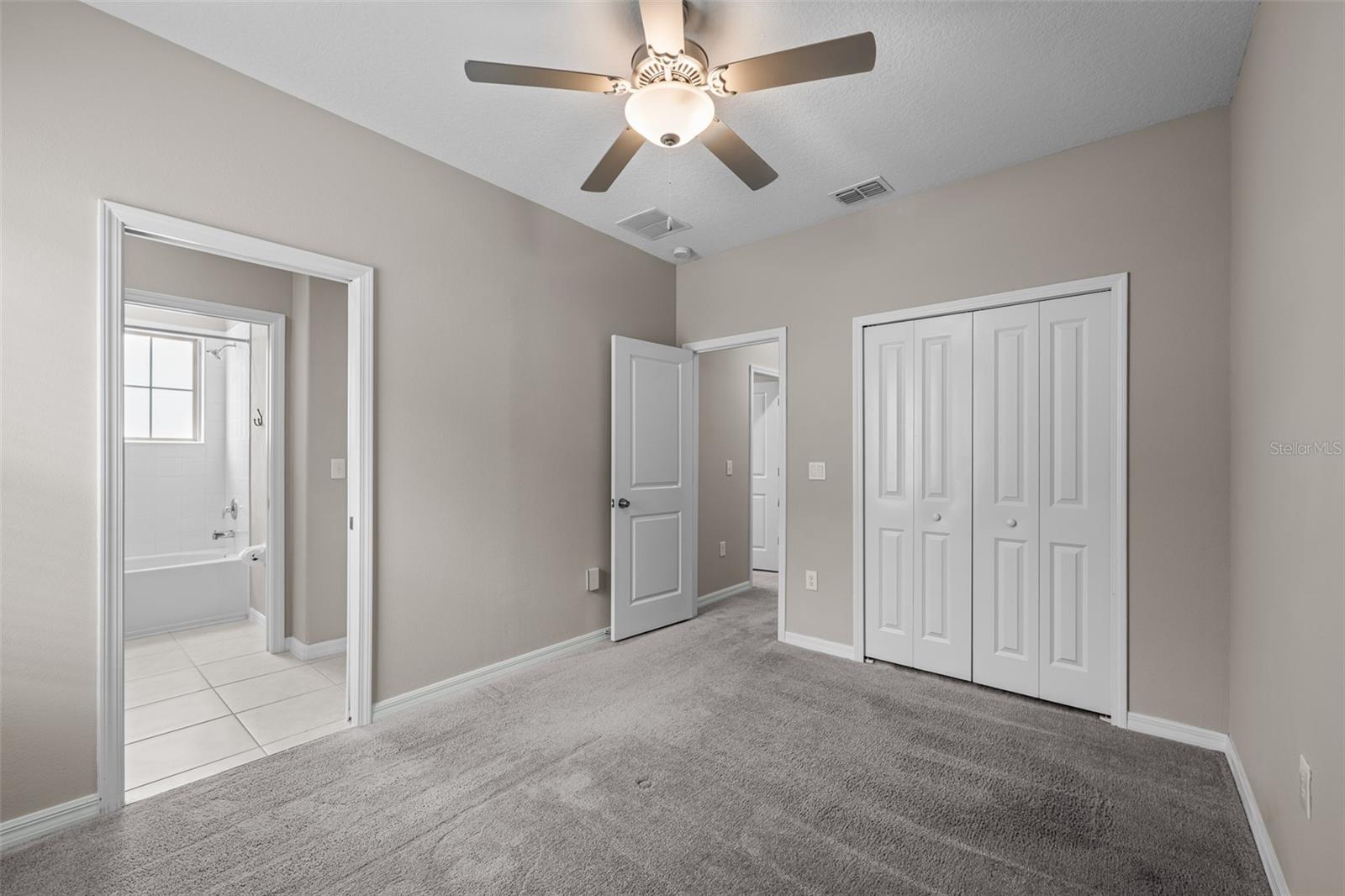 Image 30 of 41 For 31615 Blue Passing Loop