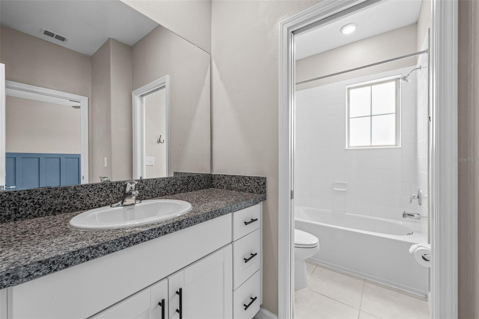 Image 32 of 41 For 31615 Blue Passing Loop