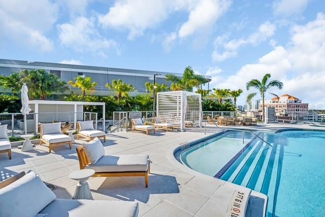 Image 18 of 26 For 400 Central Avenue 1409