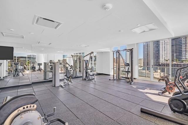 Image 23 of 26 For 400 Central Avenue 1409