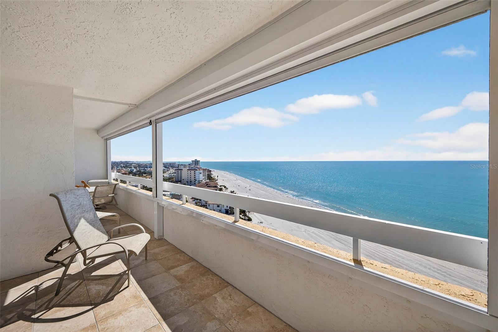 Listing photo id 19 for 17900 Gulf Boulevard 15b