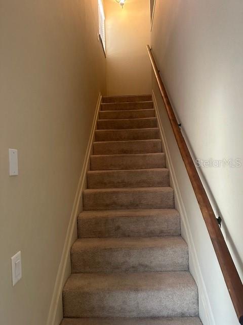 Image 17 of 35 For 1793 Hampton Lane 110