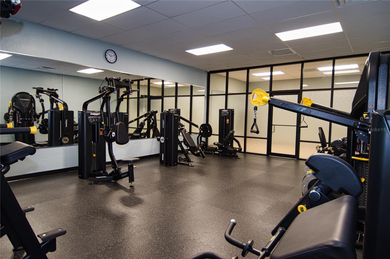 Image 22 of 35 For 1793 Hampton Lane 110