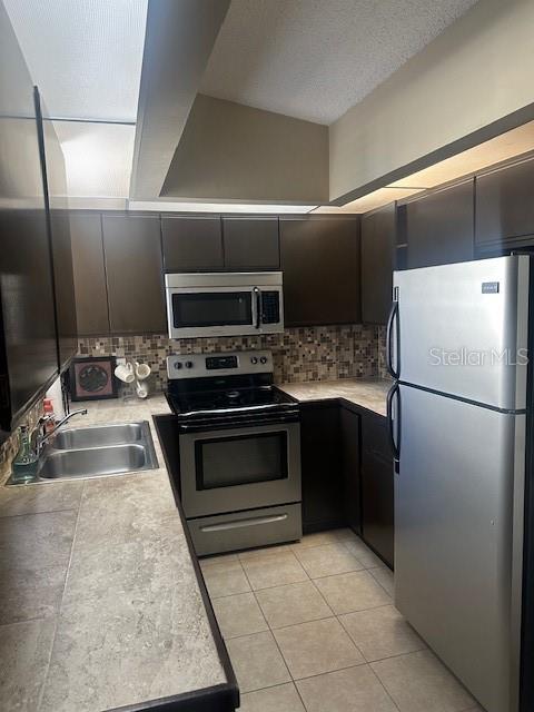 Image 6 of 35 For 1793 Hampton Lane 110