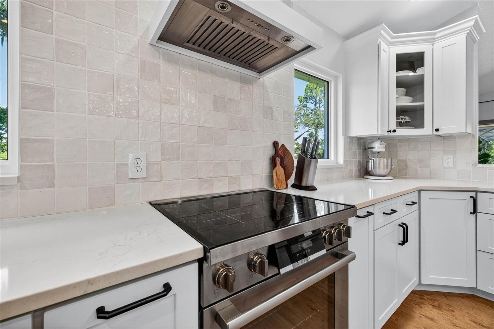 Image 14 of 58 For 4311 Avenue Cannes