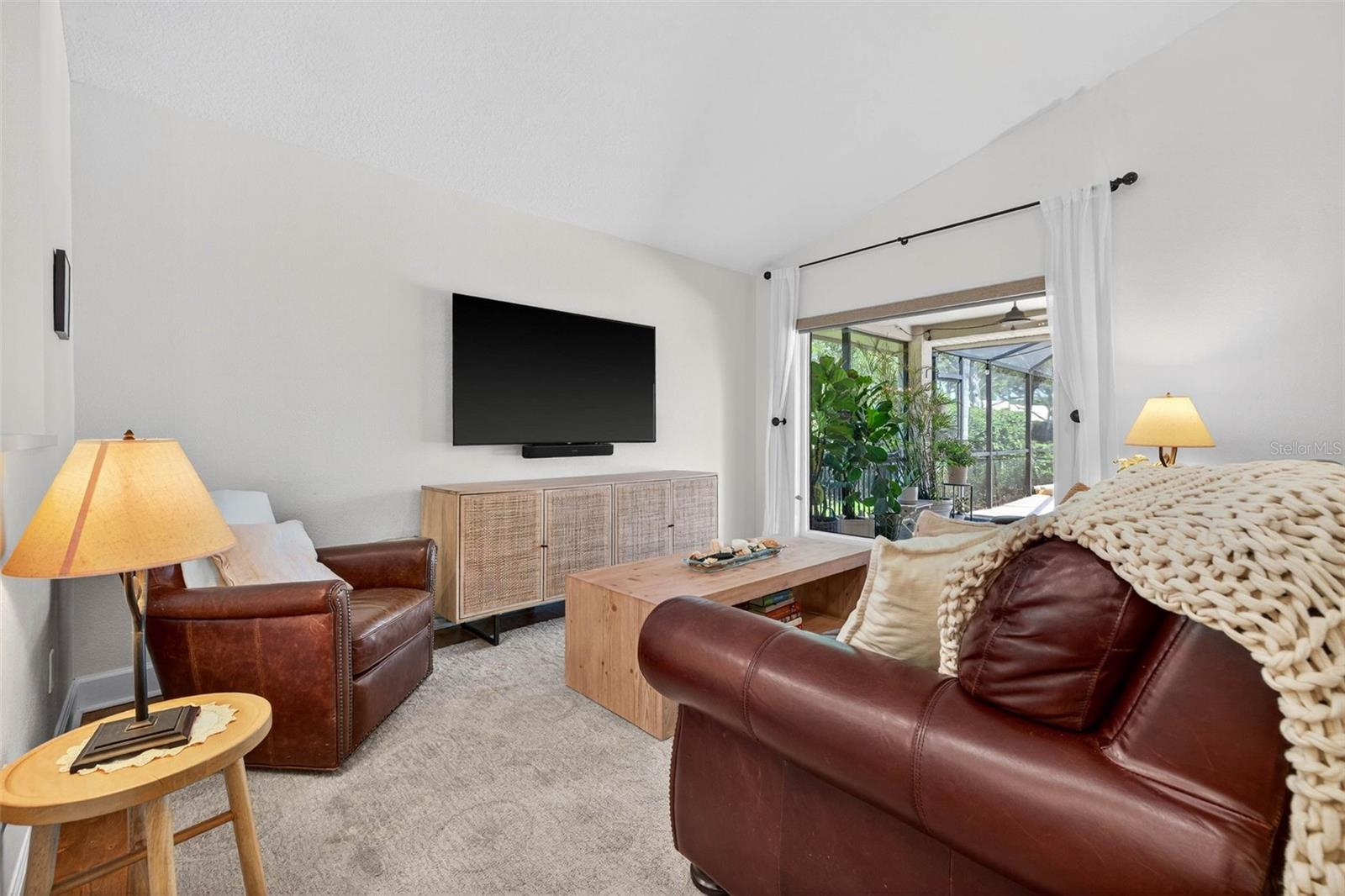 Image 27 of 58 For 4311 Avenue Cannes