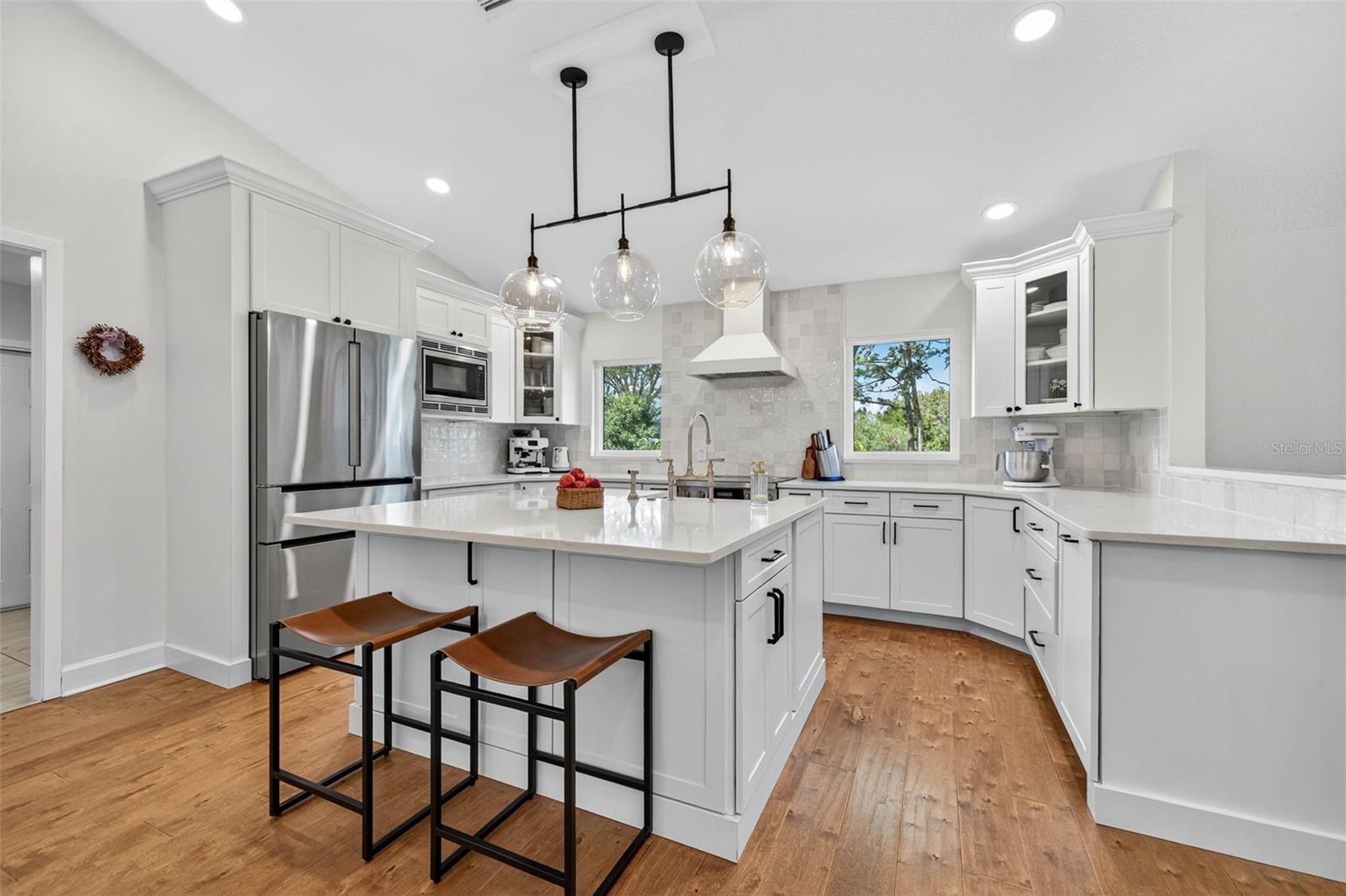 Image 9 of 58 For 4311 Avenue Cannes