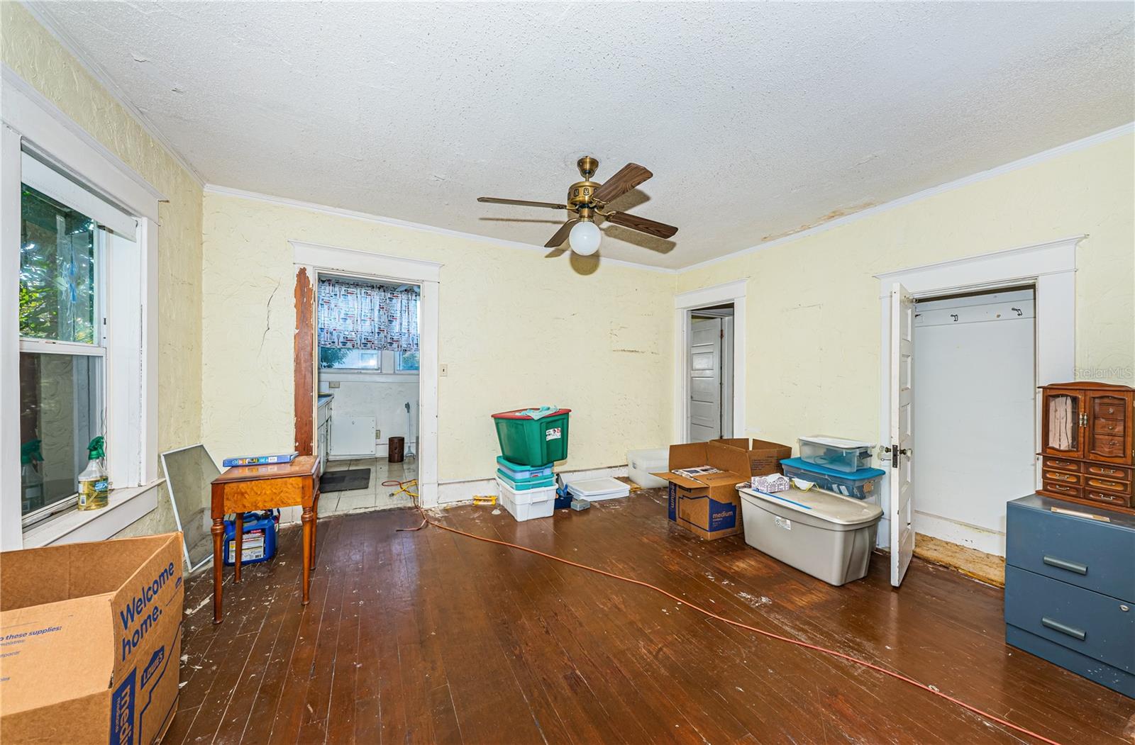 Image 5 of 23 For 138 10th Avenue Ne