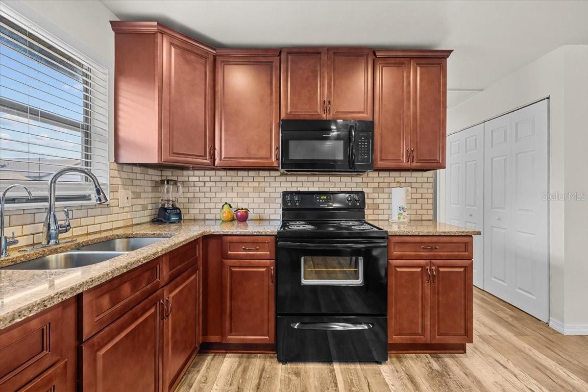 Image 11 of 28 For 4945 91st Avenue N 30