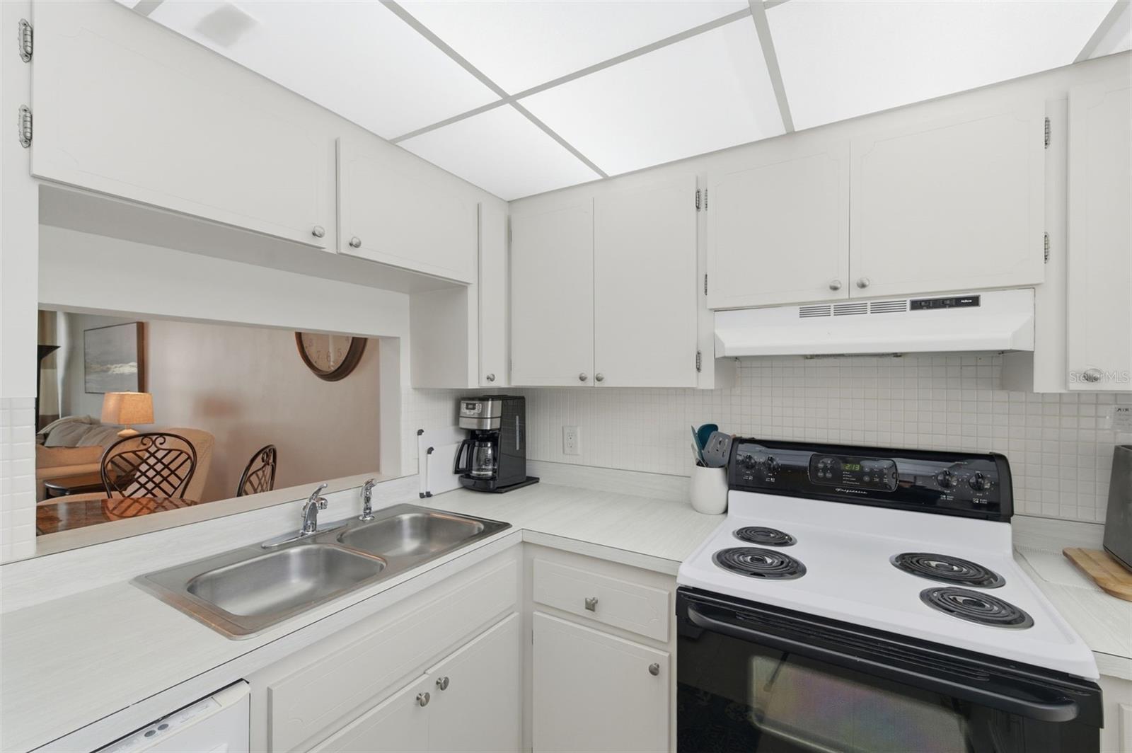 Image 14 of 39 For 19029 Us Highway 19 N 6-10