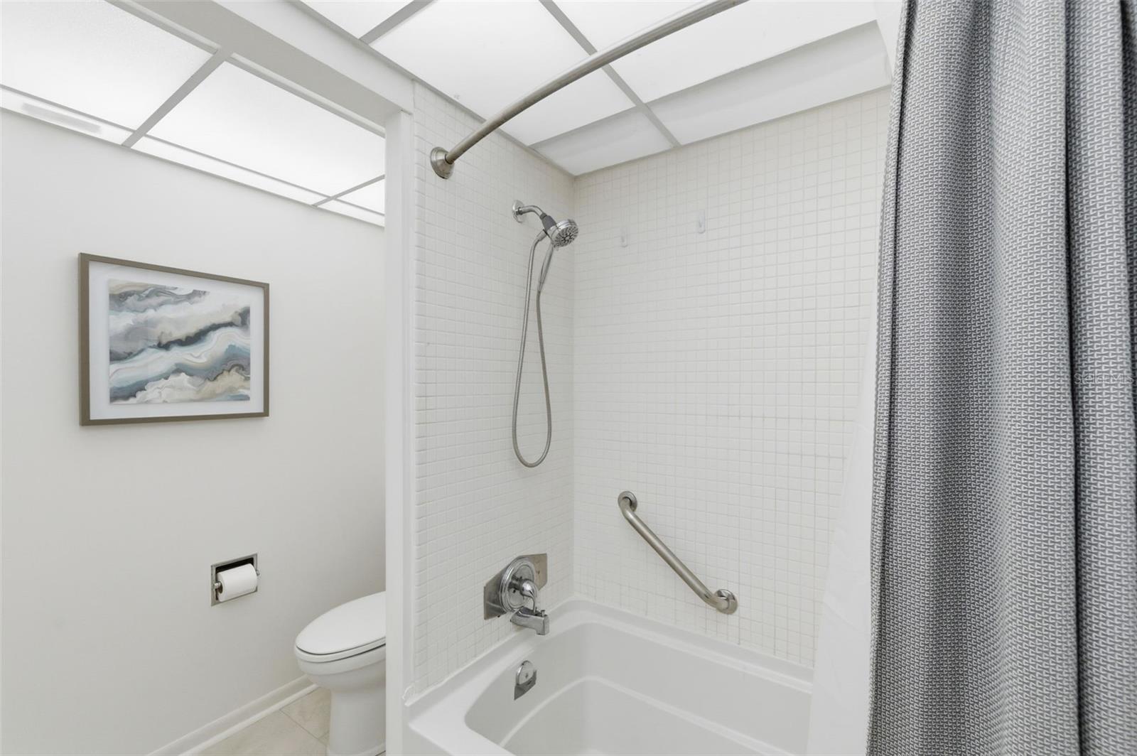 Image 24 of 39 For 19029 Us Highway 19 N 6-10