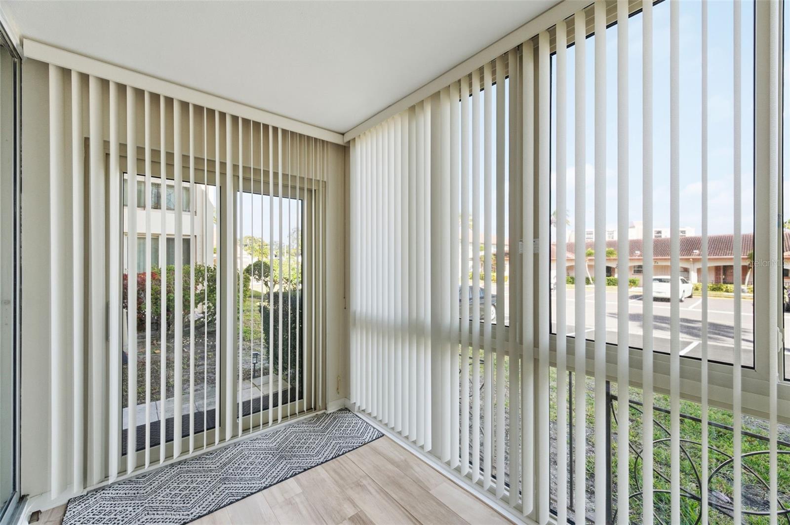 Image 27 of 39 For 19029 Us Highway 19 N 6-10