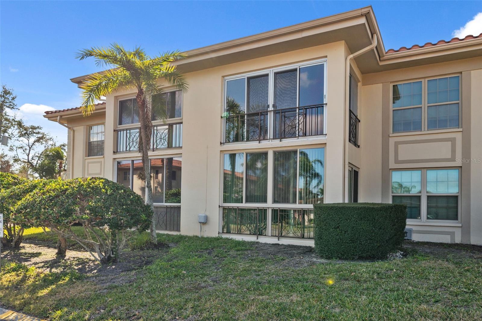 Image 32 of 39 For 19029 Us Highway 19 N 6-10