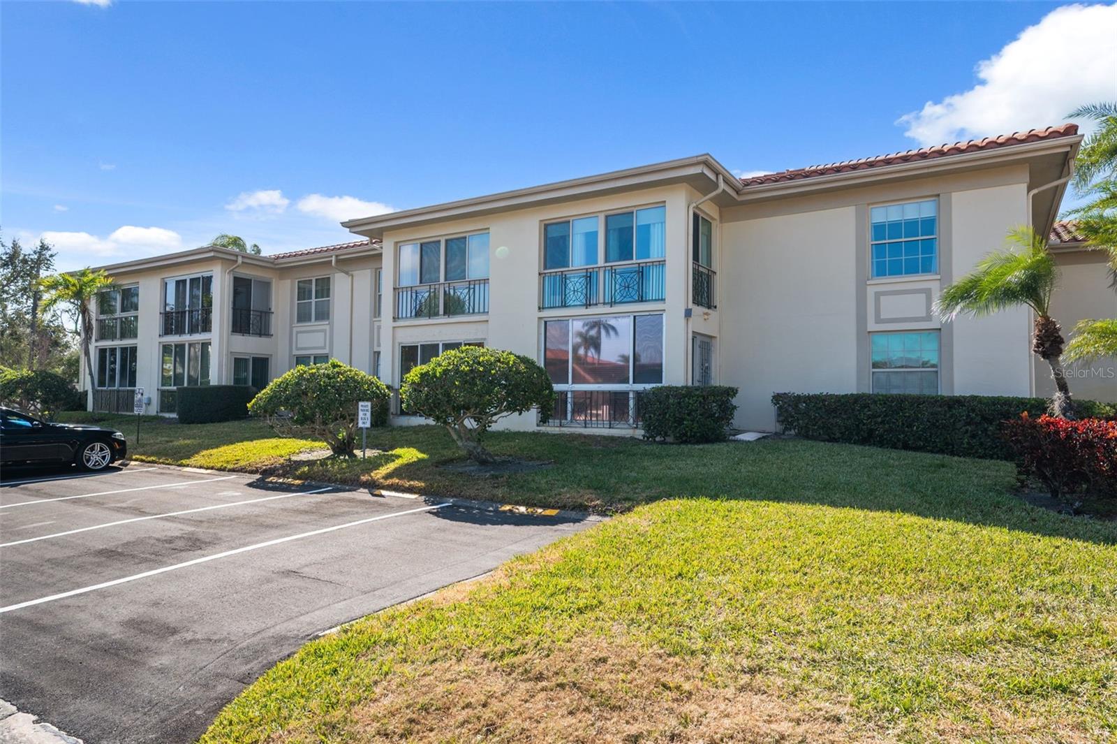 Image 36 of 39 For 19029 Us Highway 19 N 6-10