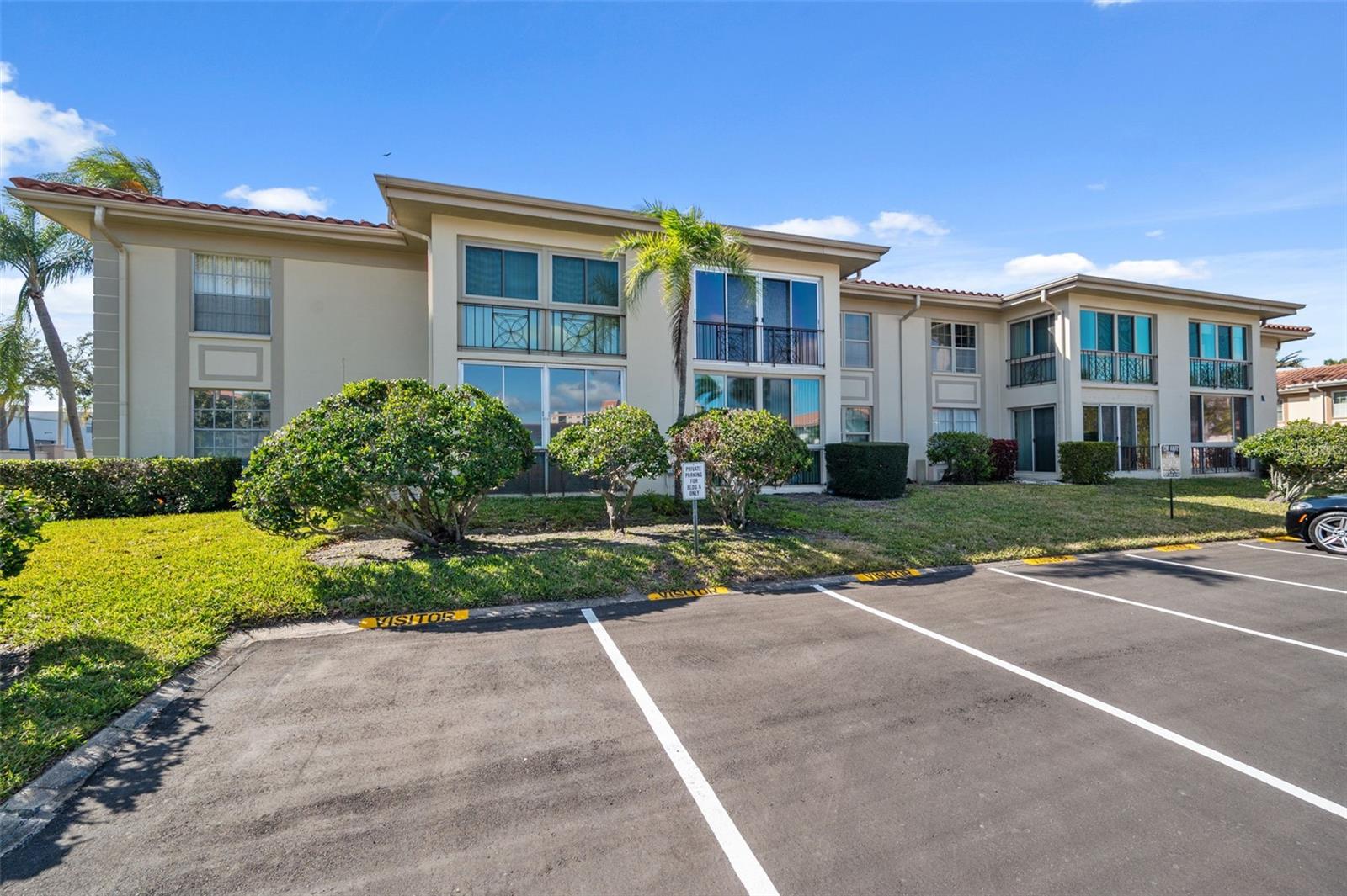 Image 37 of 39 For 19029 Us Highway 19 N 6-10