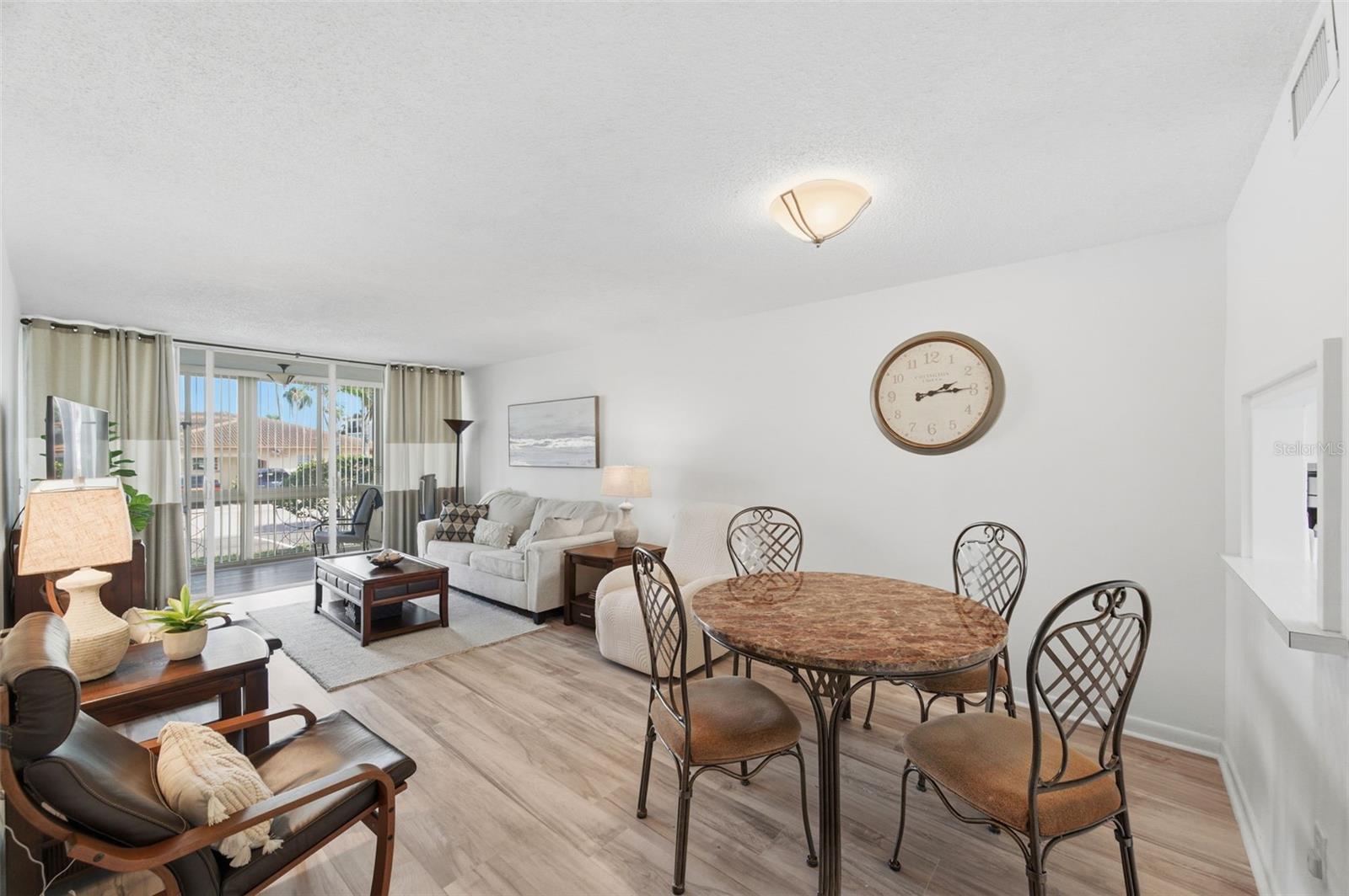 Image 9 of 39 For 19029 Us Highway 19 N 6-10