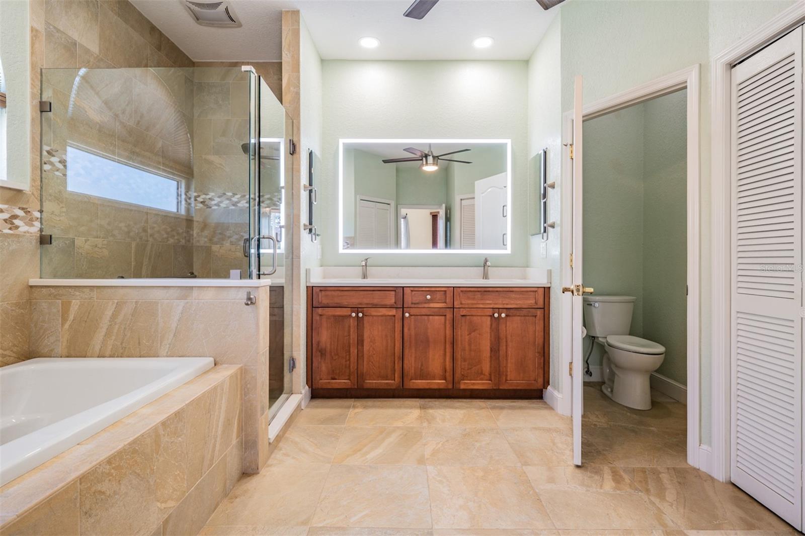 Image 21 of 49 For 6421 Drake Court