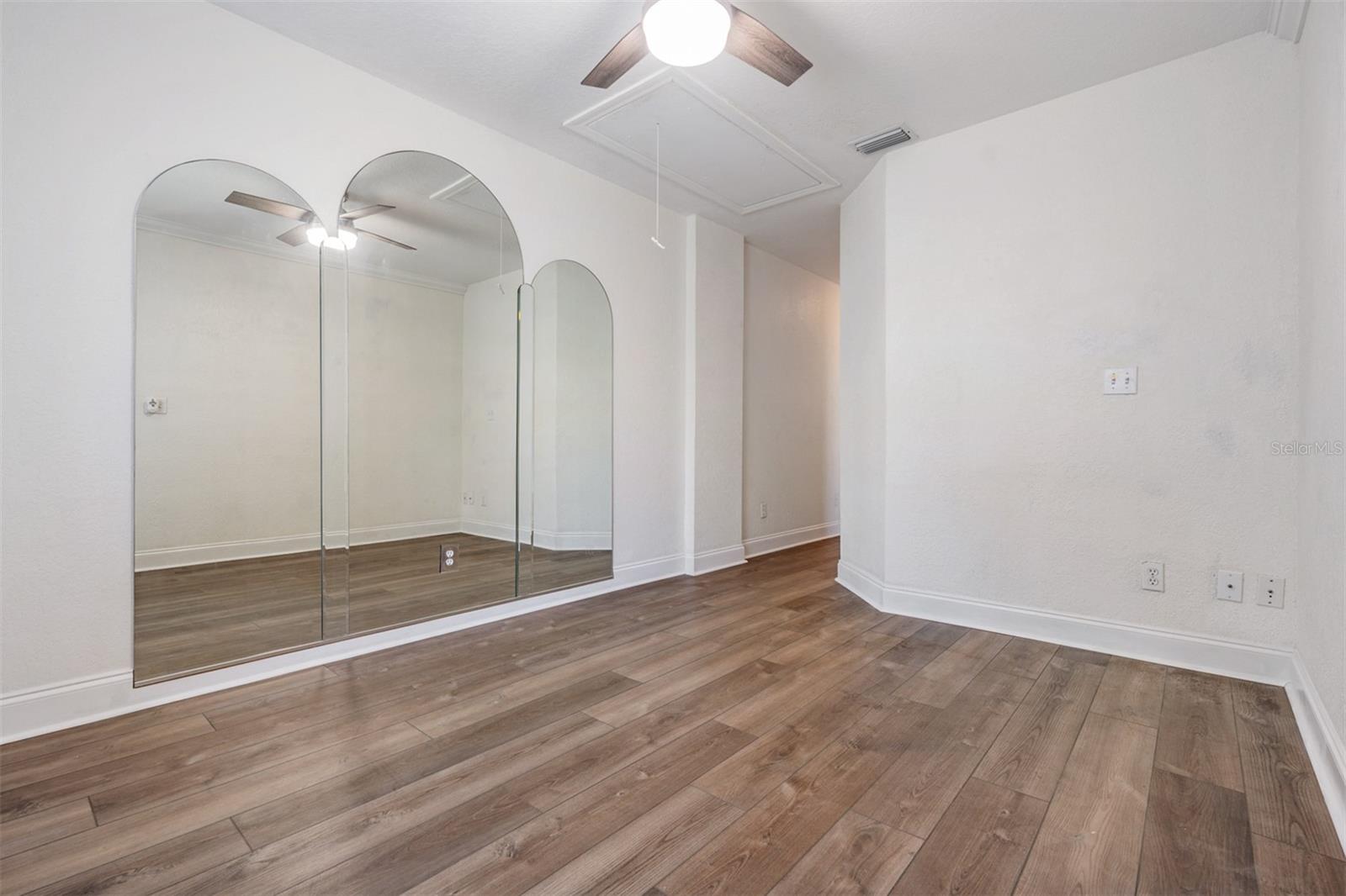 Image 27 of 49 For 6421 Drake Court