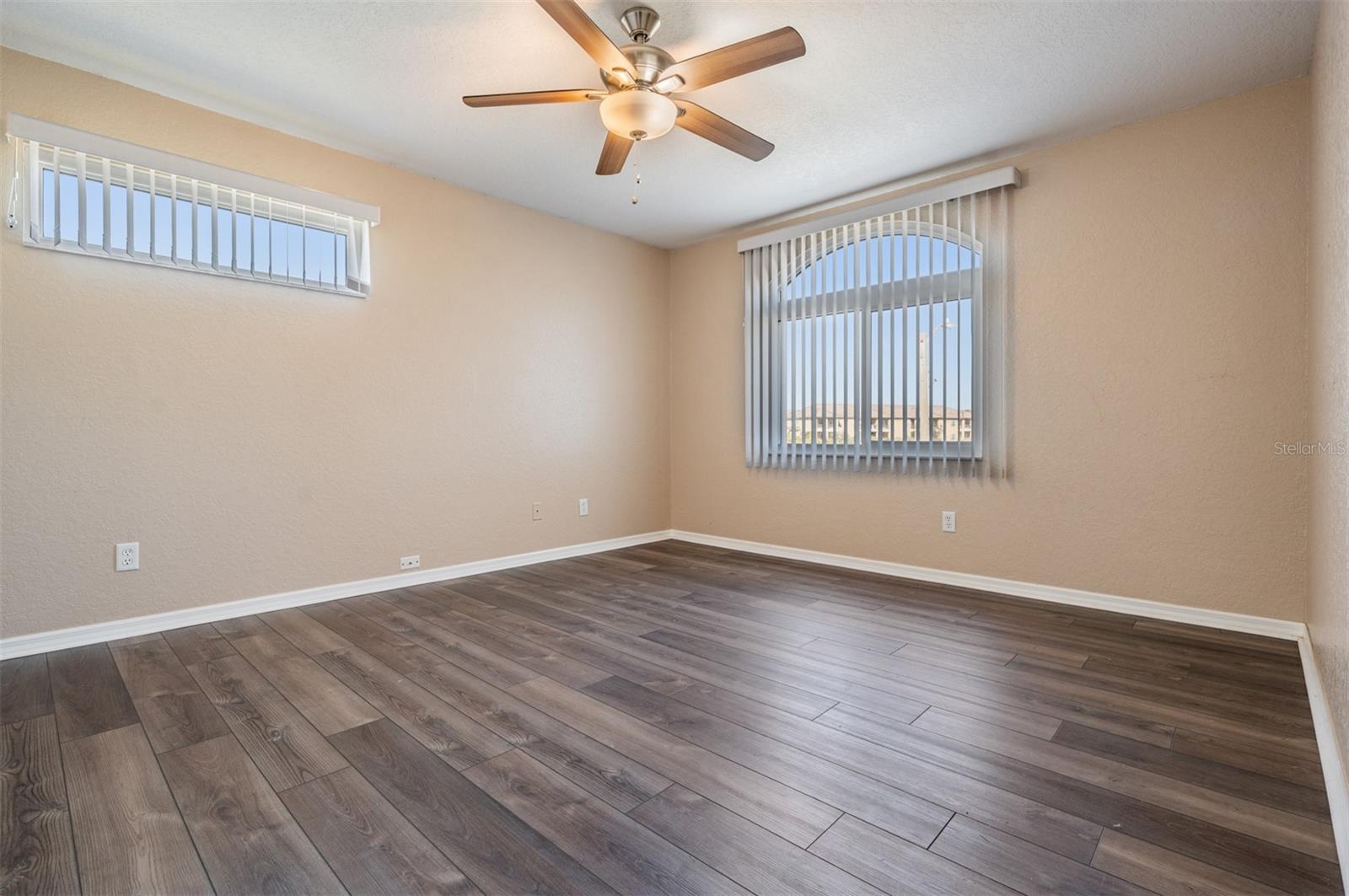 Image 28 of 49 For 6421 Drake Court