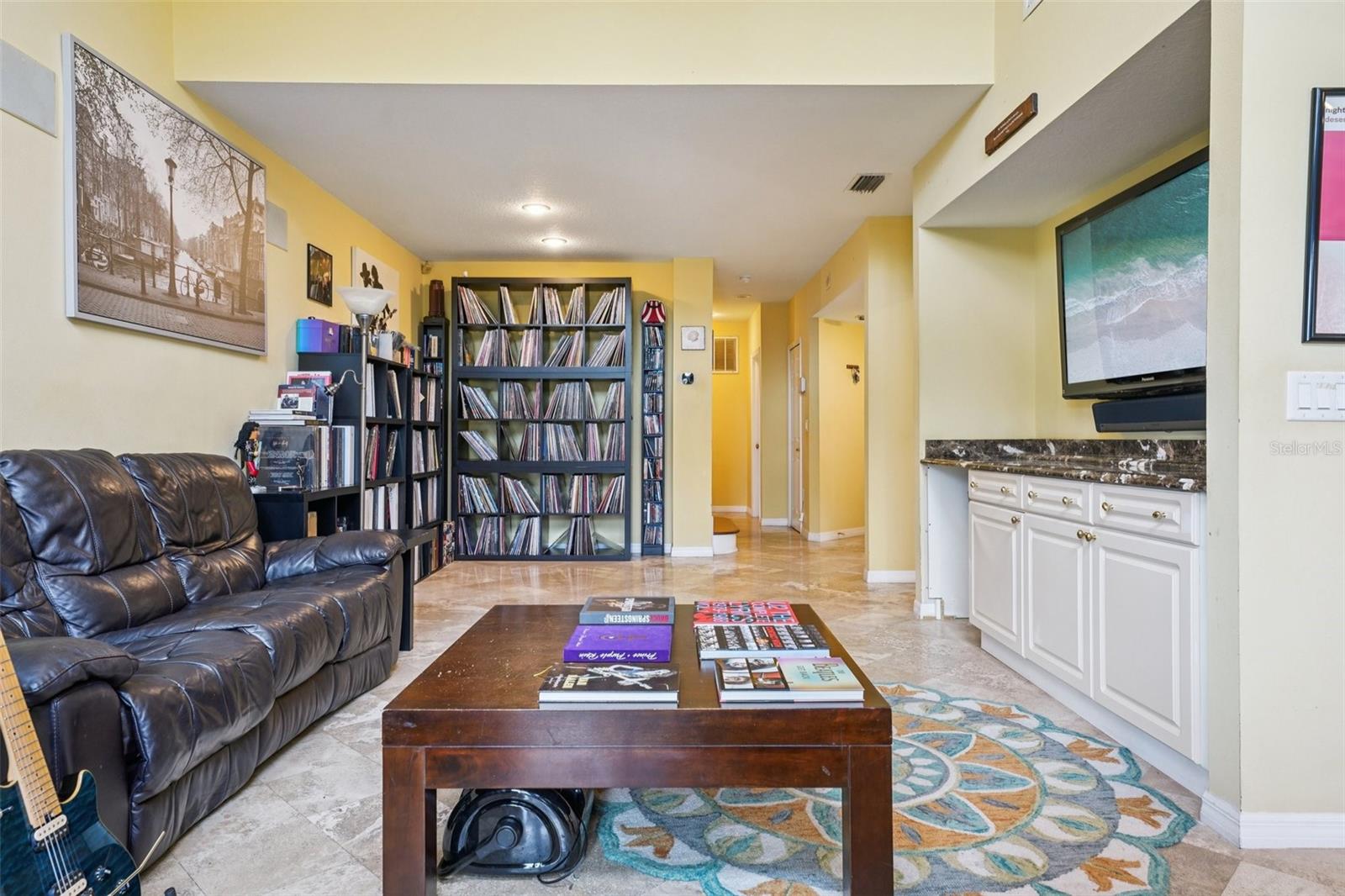 Image 18 of 100 For 602 Seabreeze Court