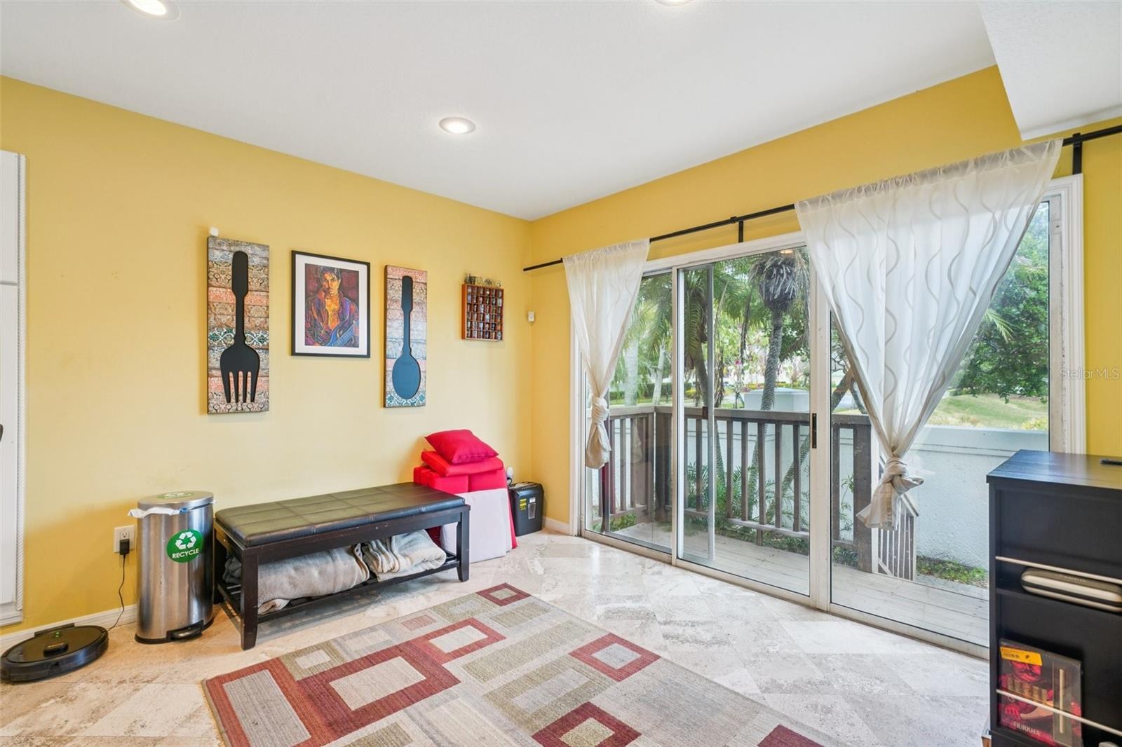 Image 24 of 100 For 602 Seabreeze Court