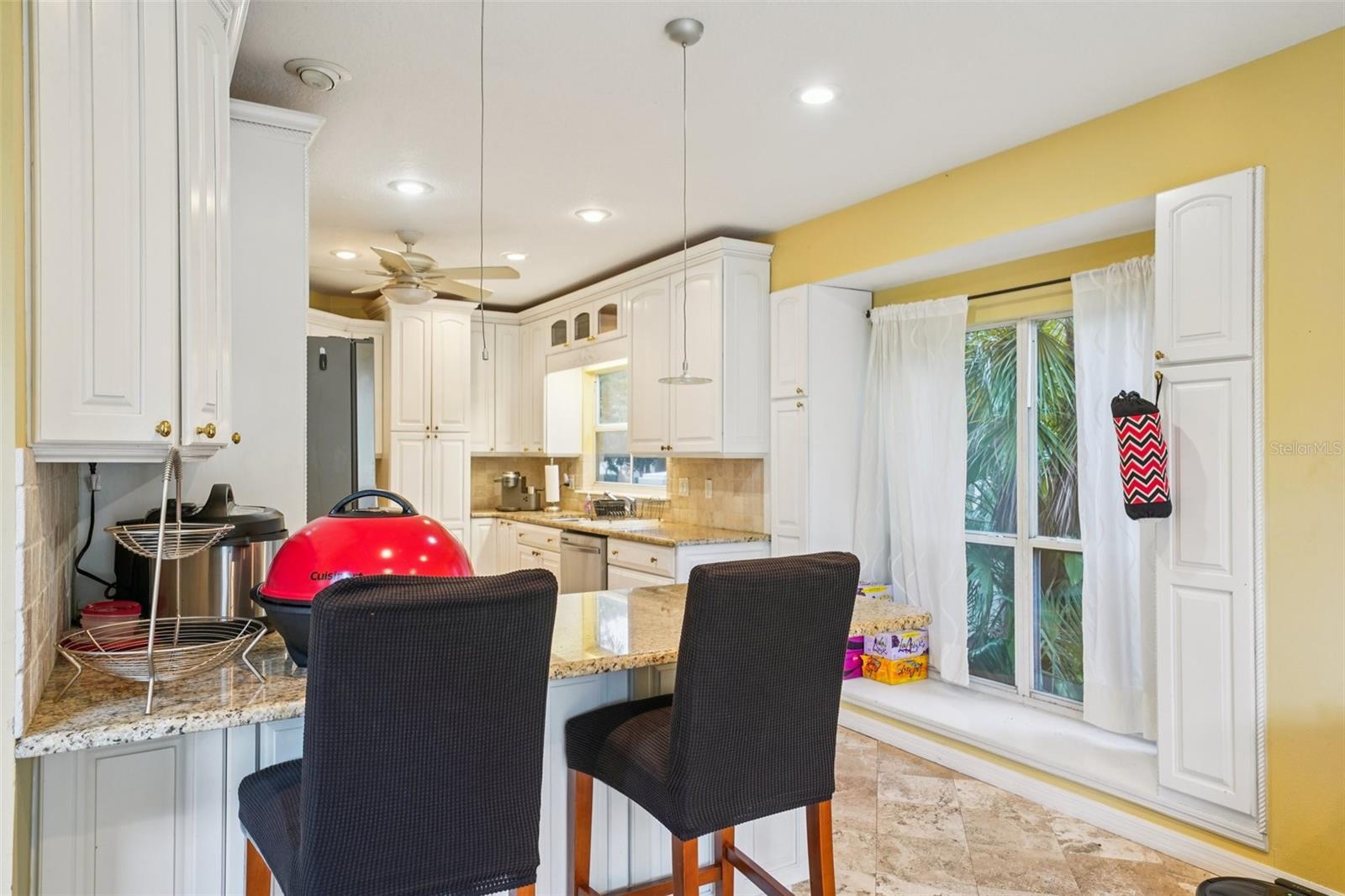 Image 26 of 100 For 602 Seabreeze Court