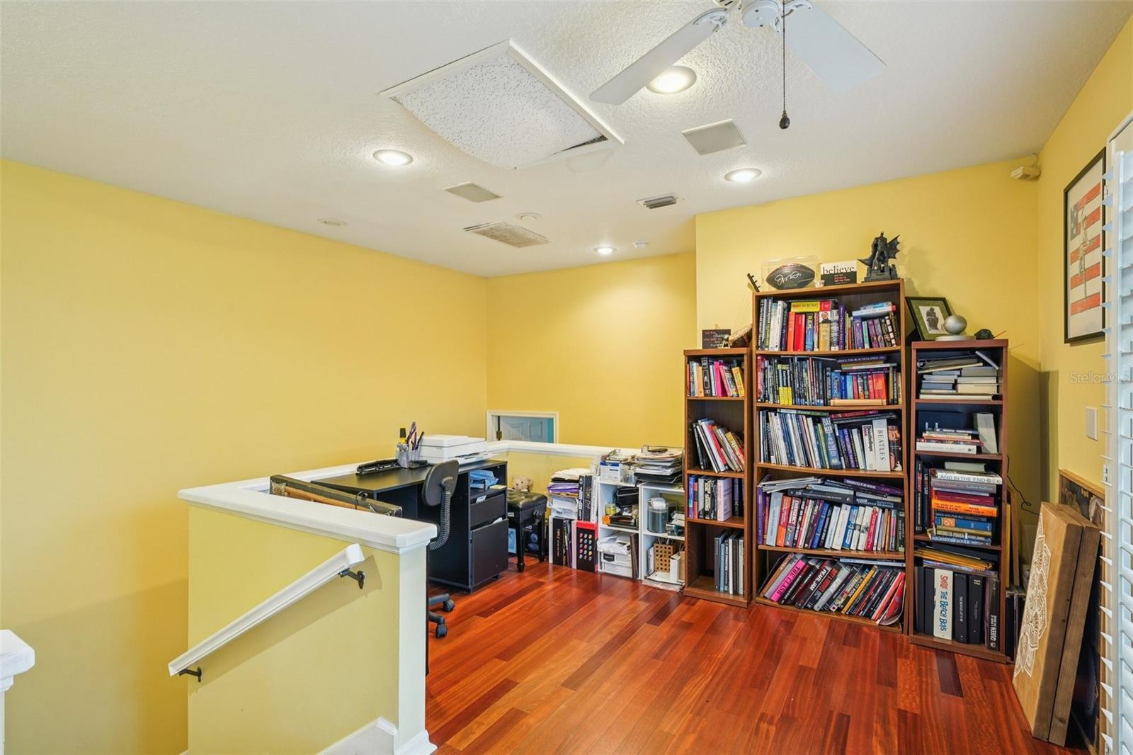 Image 39 of 100 For 602 Seabreeze Court