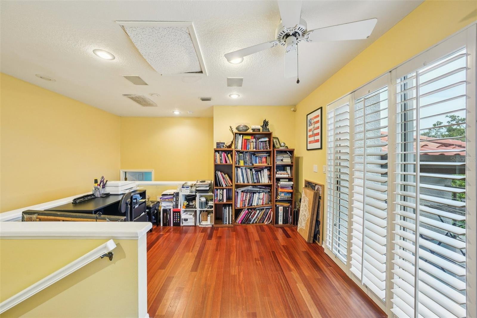 Image 40 of 100 For 602 Seabreeze Court