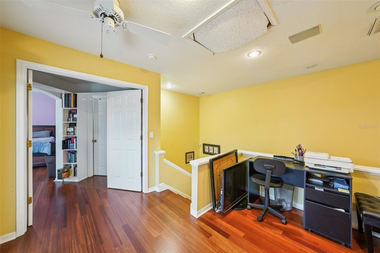 Image 41 of 100 For 602 Seabreeze Court