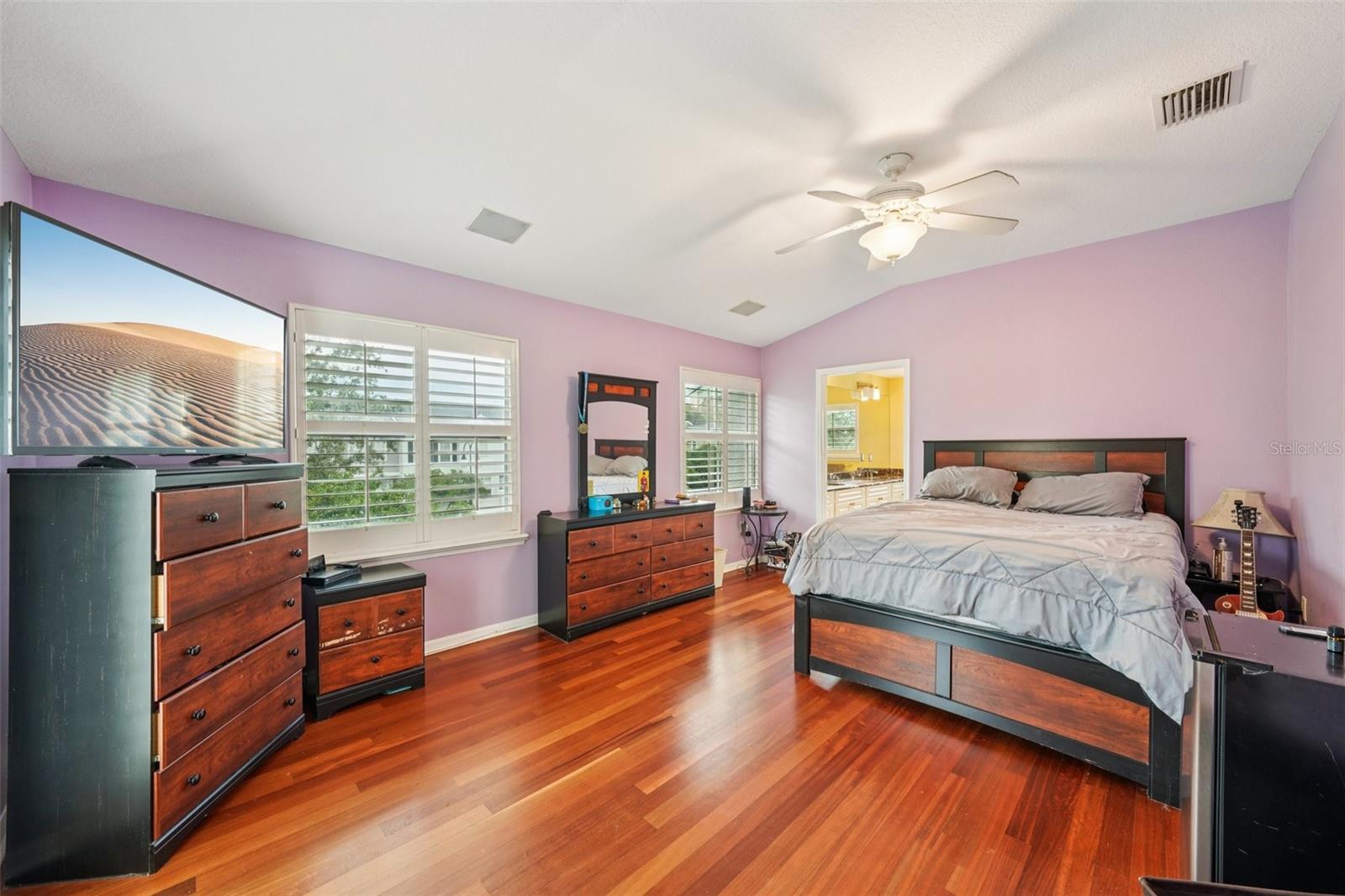 Image 42 of 100 For 602 Seabreeze Court