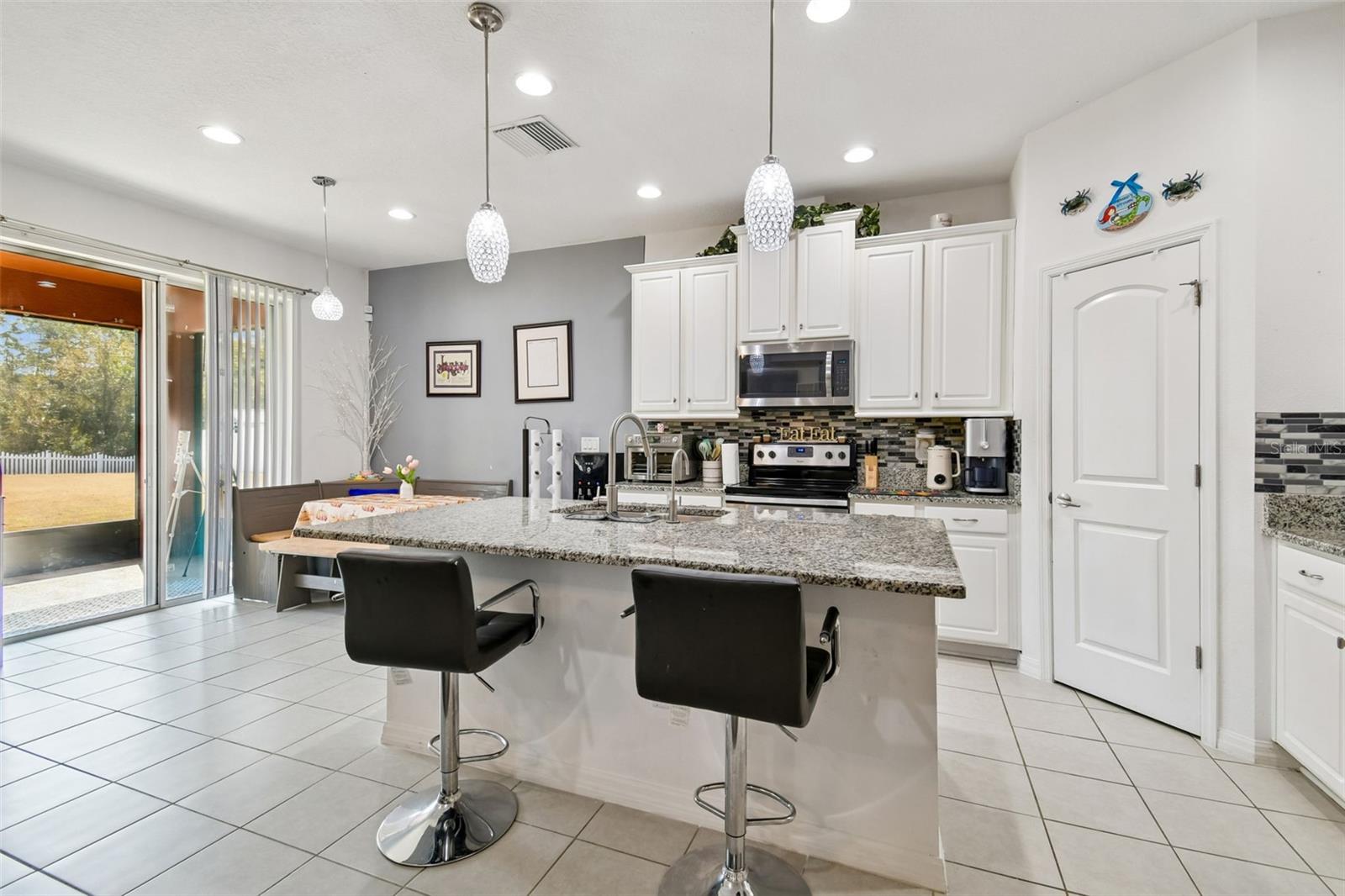 Image 11 of 85 For 12112 Ledbury Commons Drive