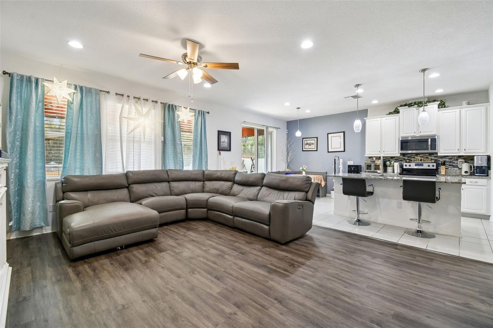 Image 19 of 85 For 12112 Ledbury Commons Drive