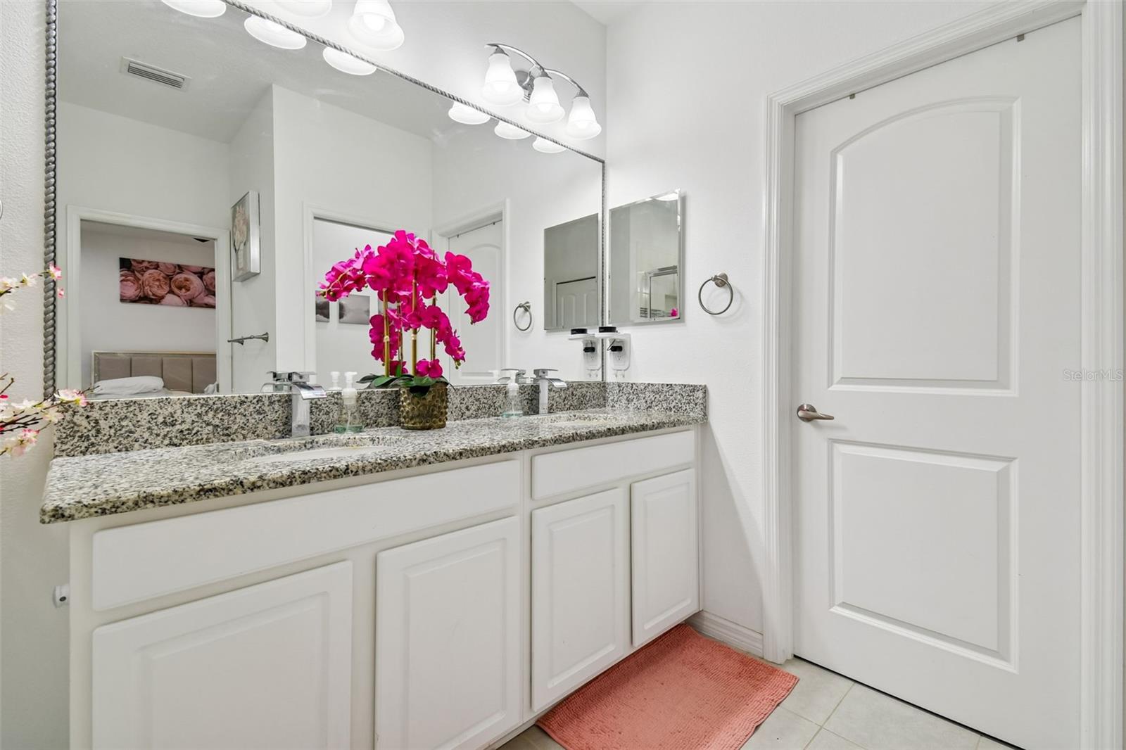 Image 40 of 85 For 12112 Ledbury Commons Drive