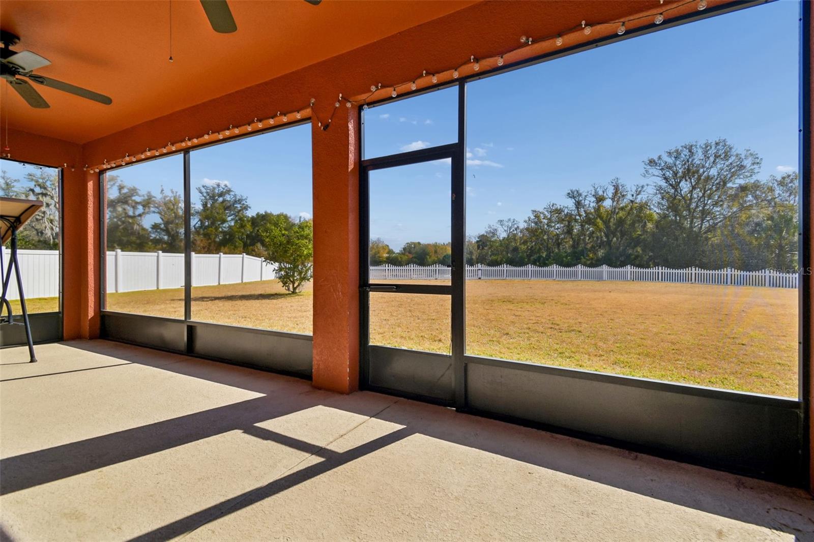 Image 46 of 85 For 12112 Ledbury Commons Drive