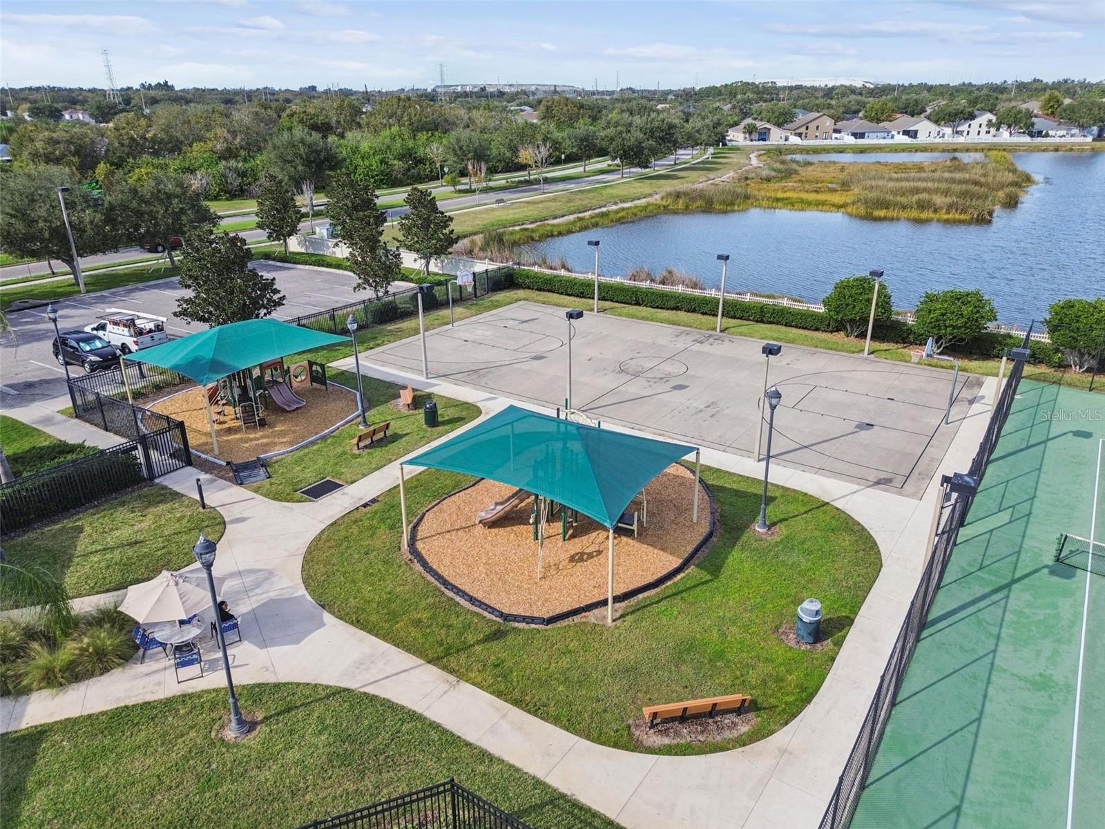 Image 70 of 85 For 12112 Ledbury Commons Drive