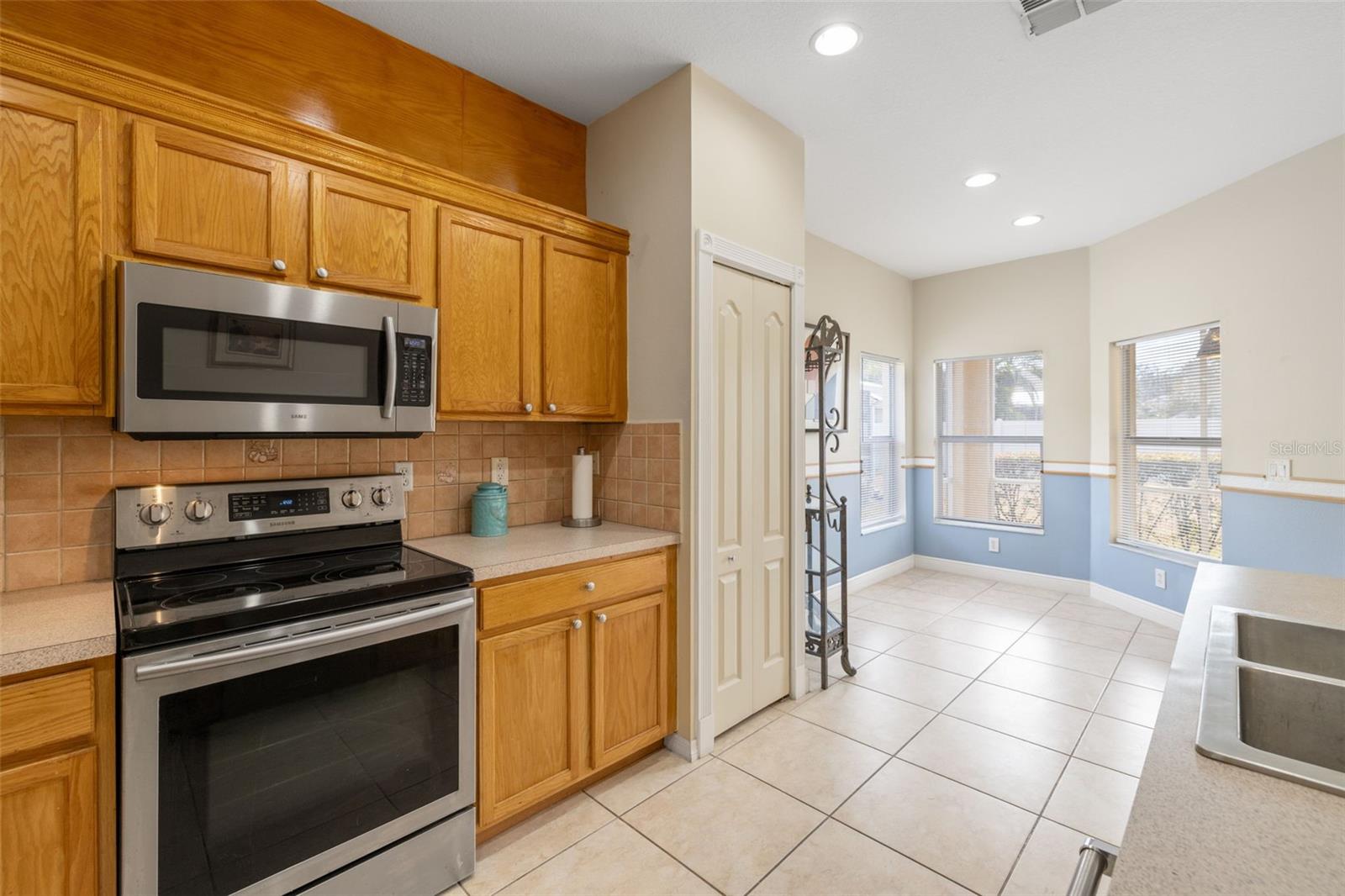 Image 8 of 57 For 23730 Coral Ridge Lane