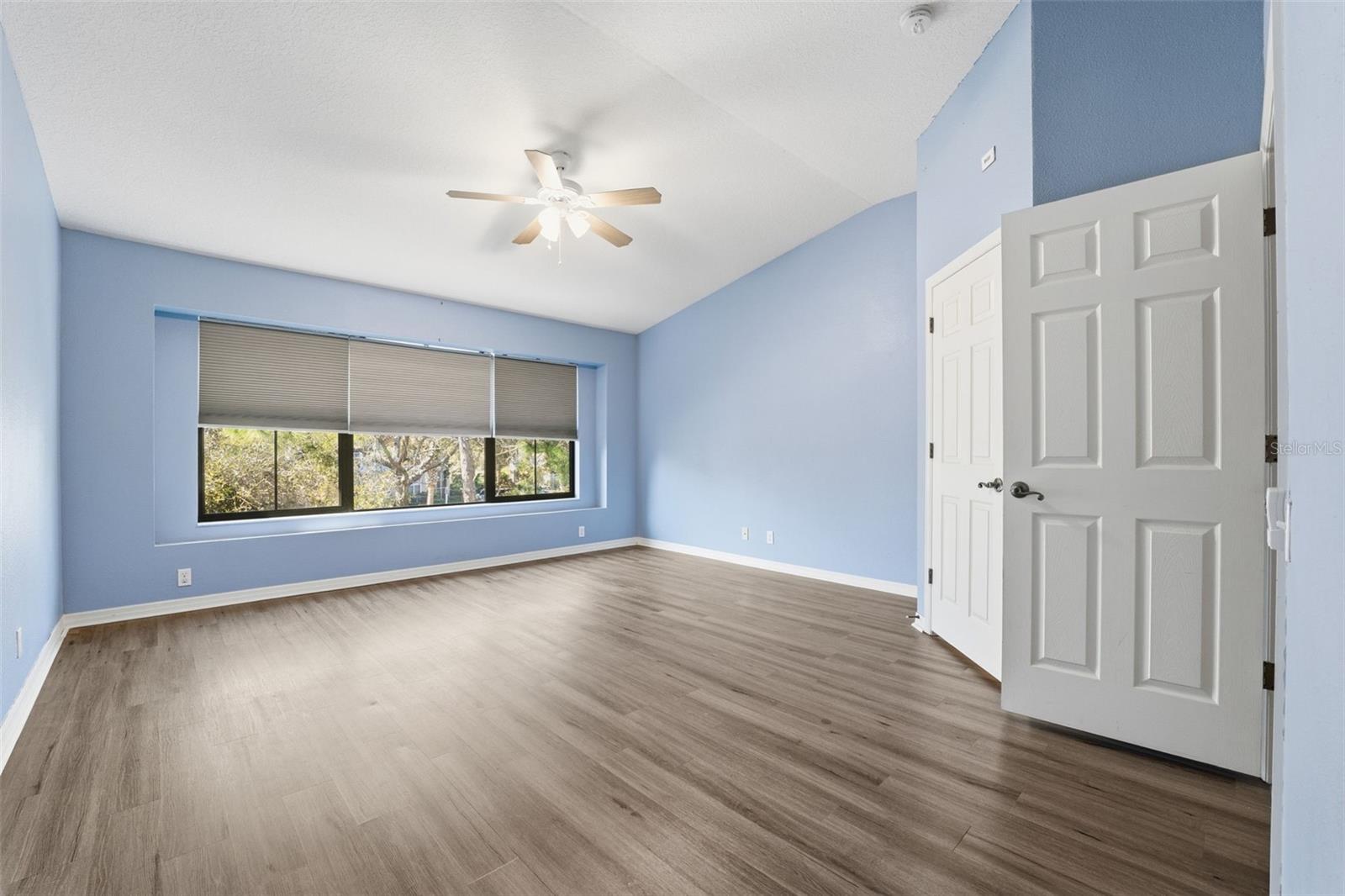 Image 20 of 33 For 11840 13th Way N