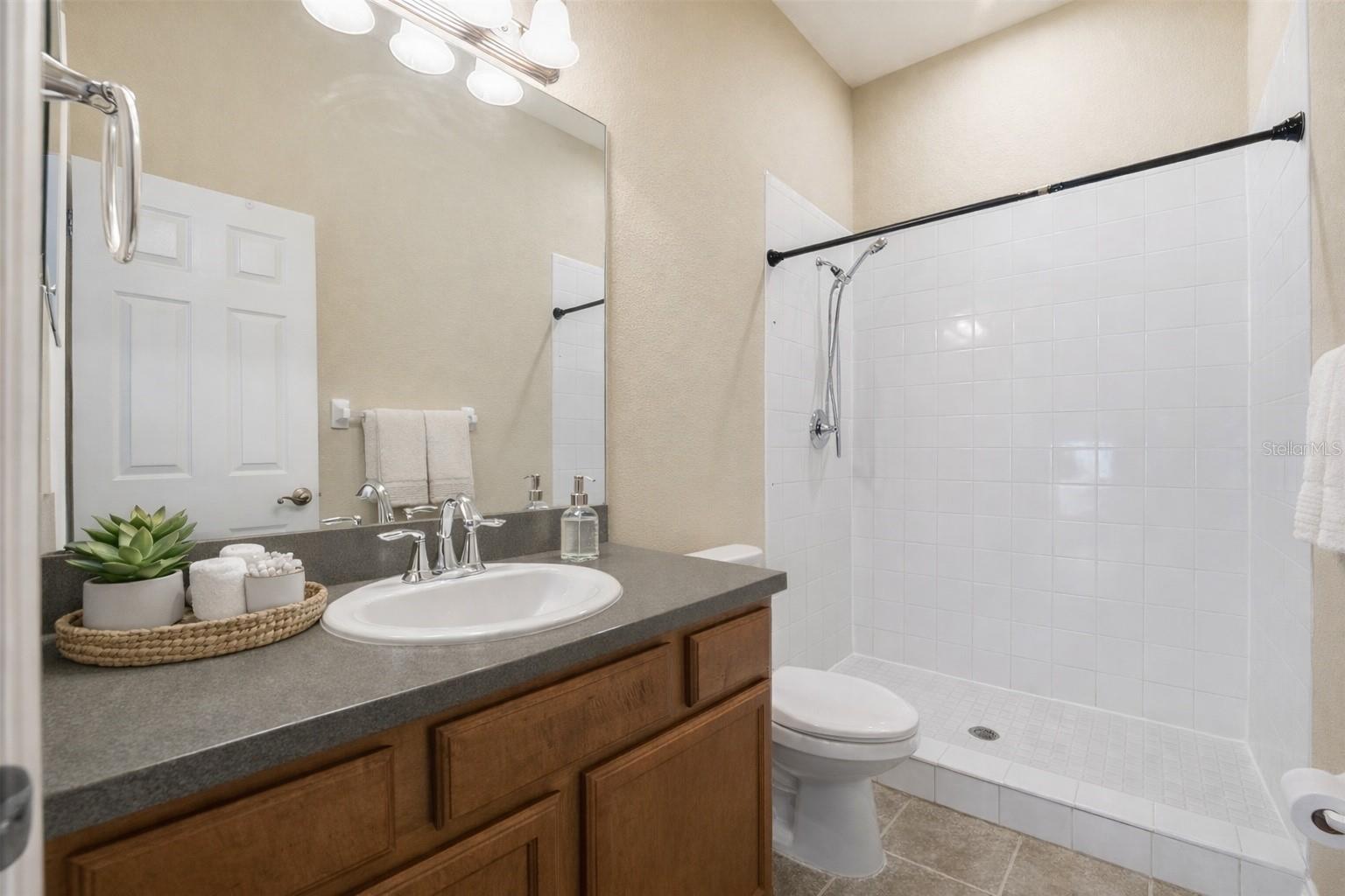 Image 22 of 33 For 11840 13th Way N