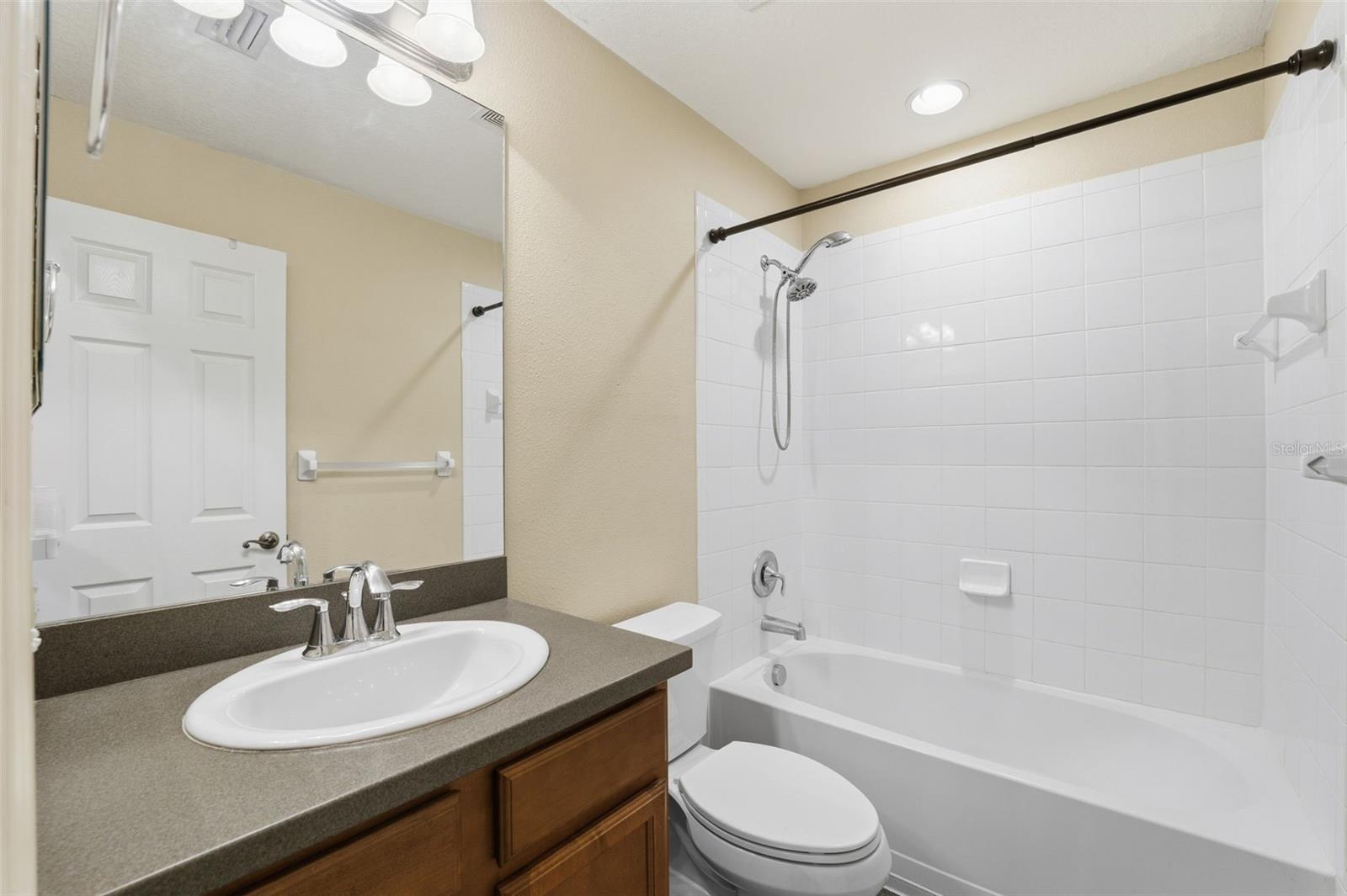 Image 26 of 33 For 11840 13th Way N