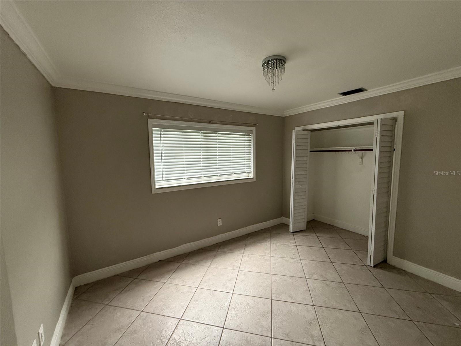 Image 6 of 22 For 1345 Drew Street 16