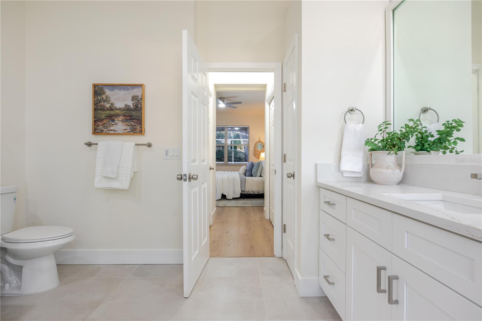 Listing photo id 25 for 10208 Thicket Point Way