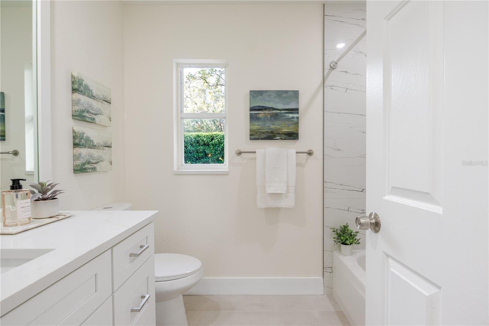 Listing photo id 35 for 10208 Thicket Point Way