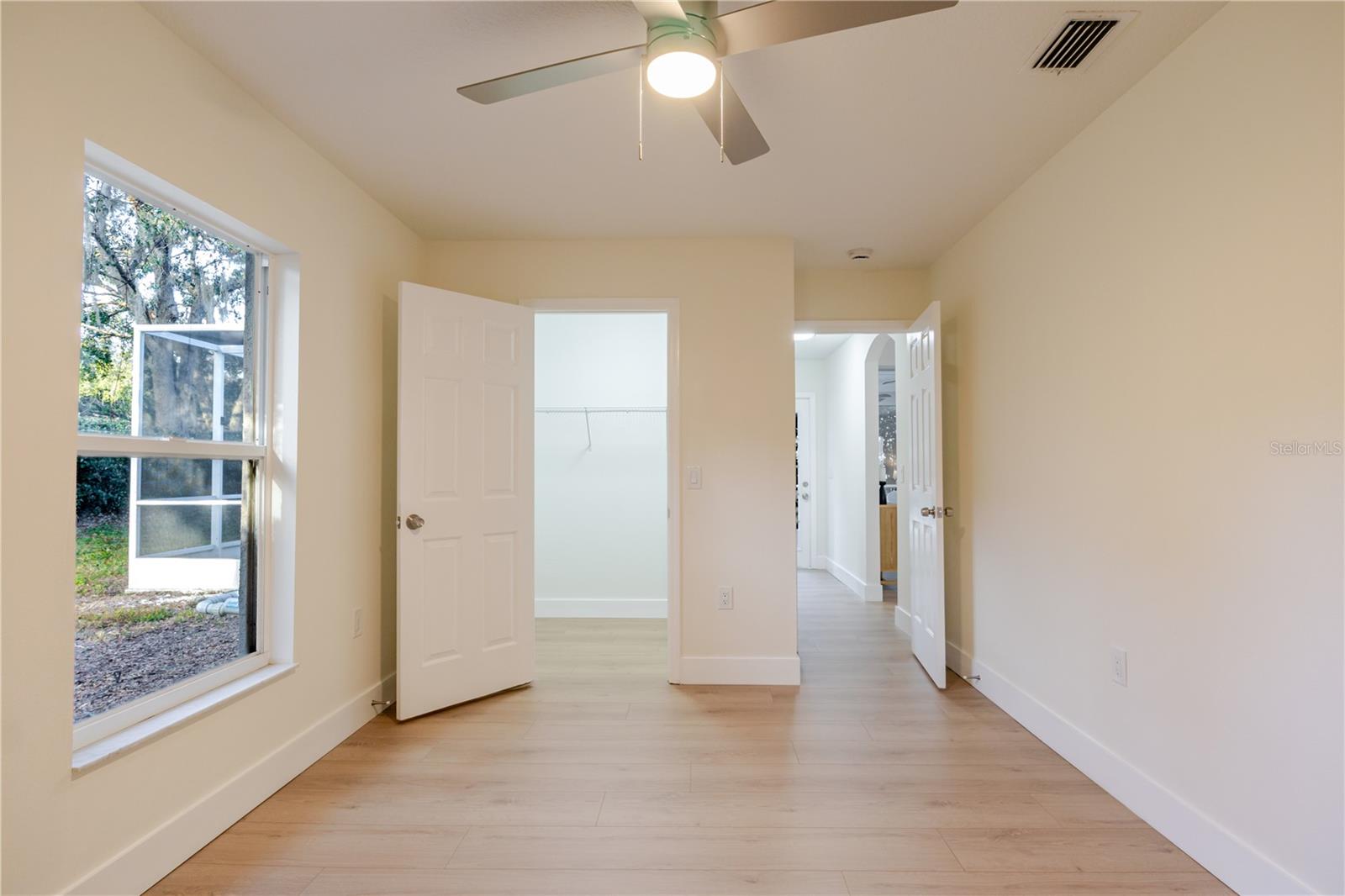 Listing photo id 40 for 10208 Thicket Point Way