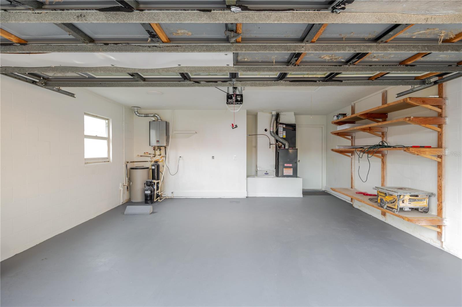 Listing photo id 48 for 10208 Thicket Point Way