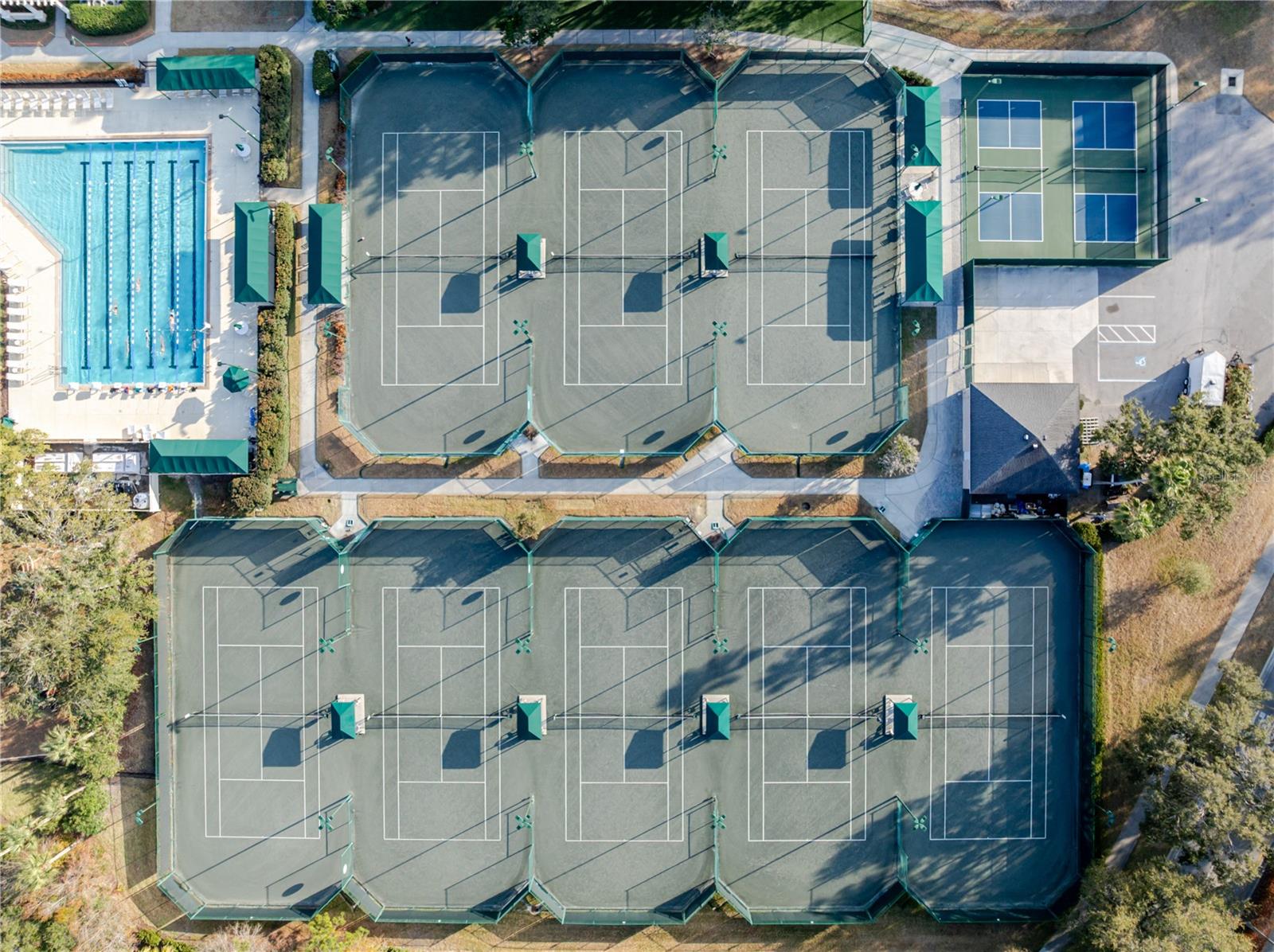 Listing photo id 59 for 10208 Thicket Point Way