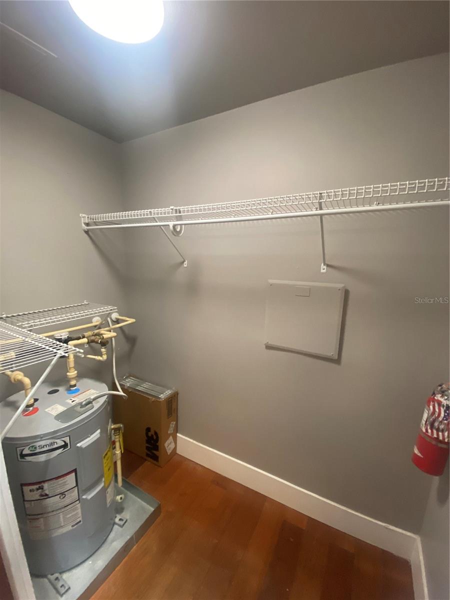 Image 10 of 18 For 111 12th Street 1411