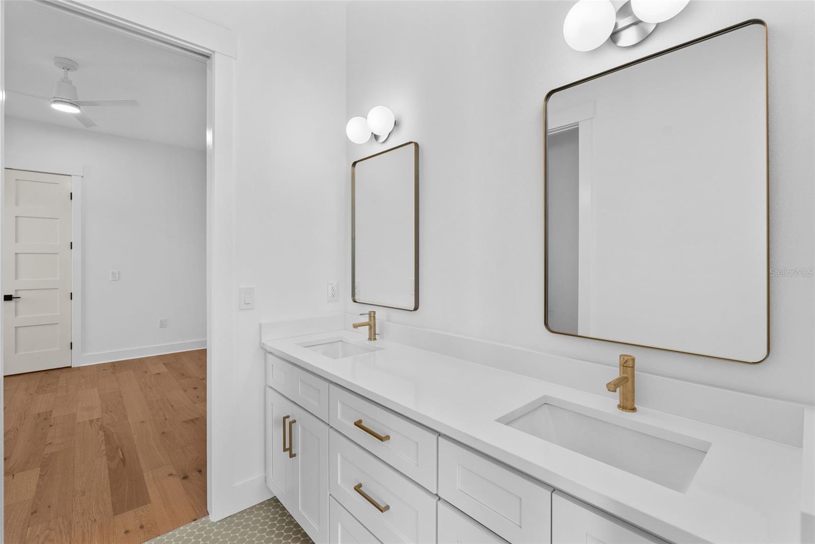 Image 22 of 26 For 3904 Greenwood Drive