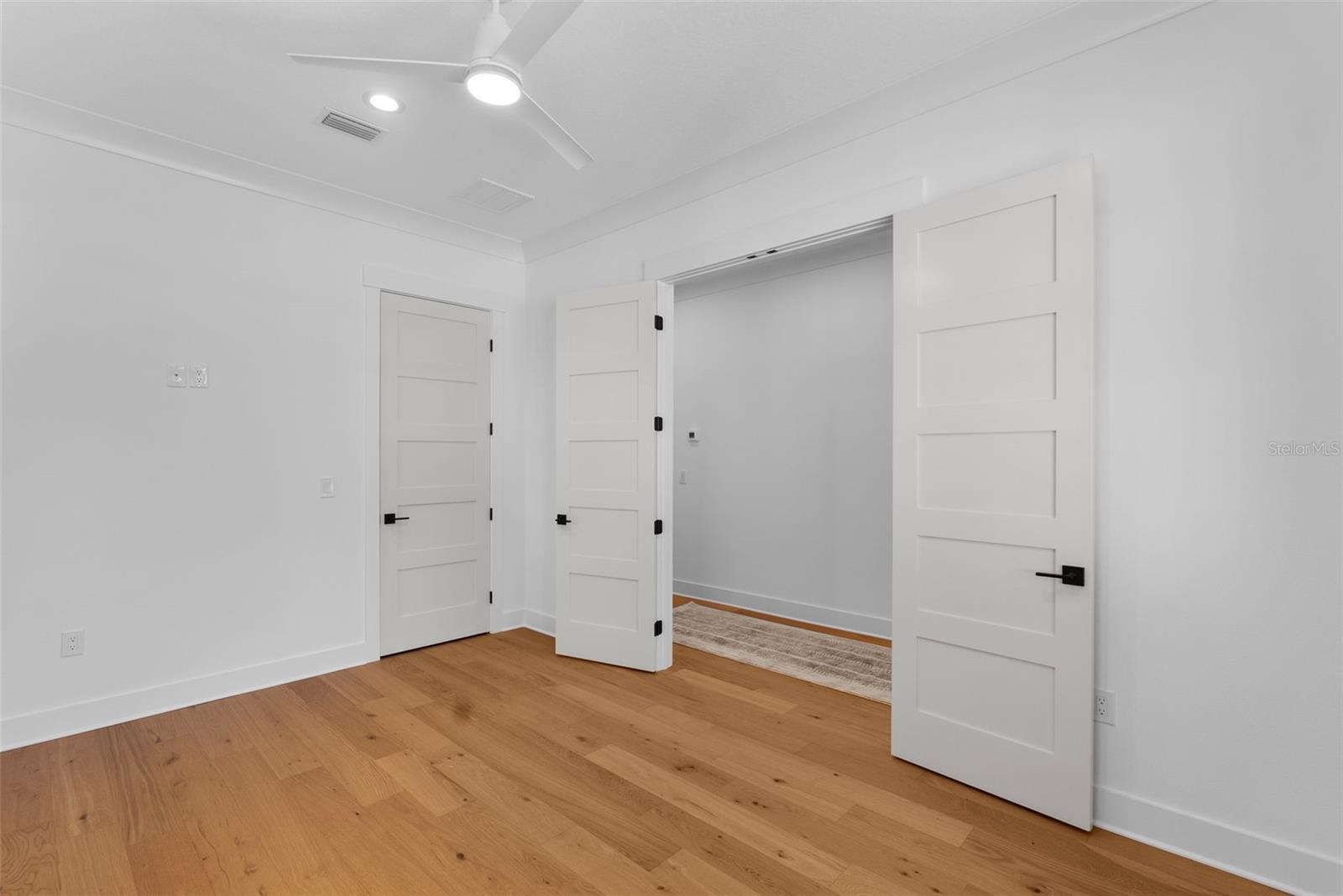 Image 3 of 26 For 3904 Greenwood Drive