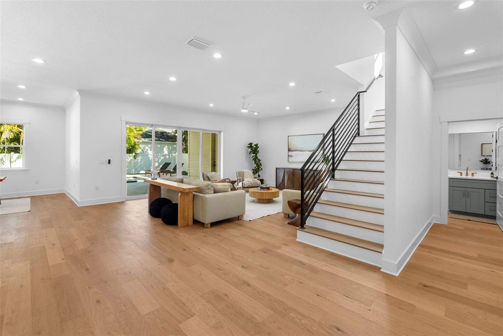 Image 4 of 26 For 3904 Greenwood Drive