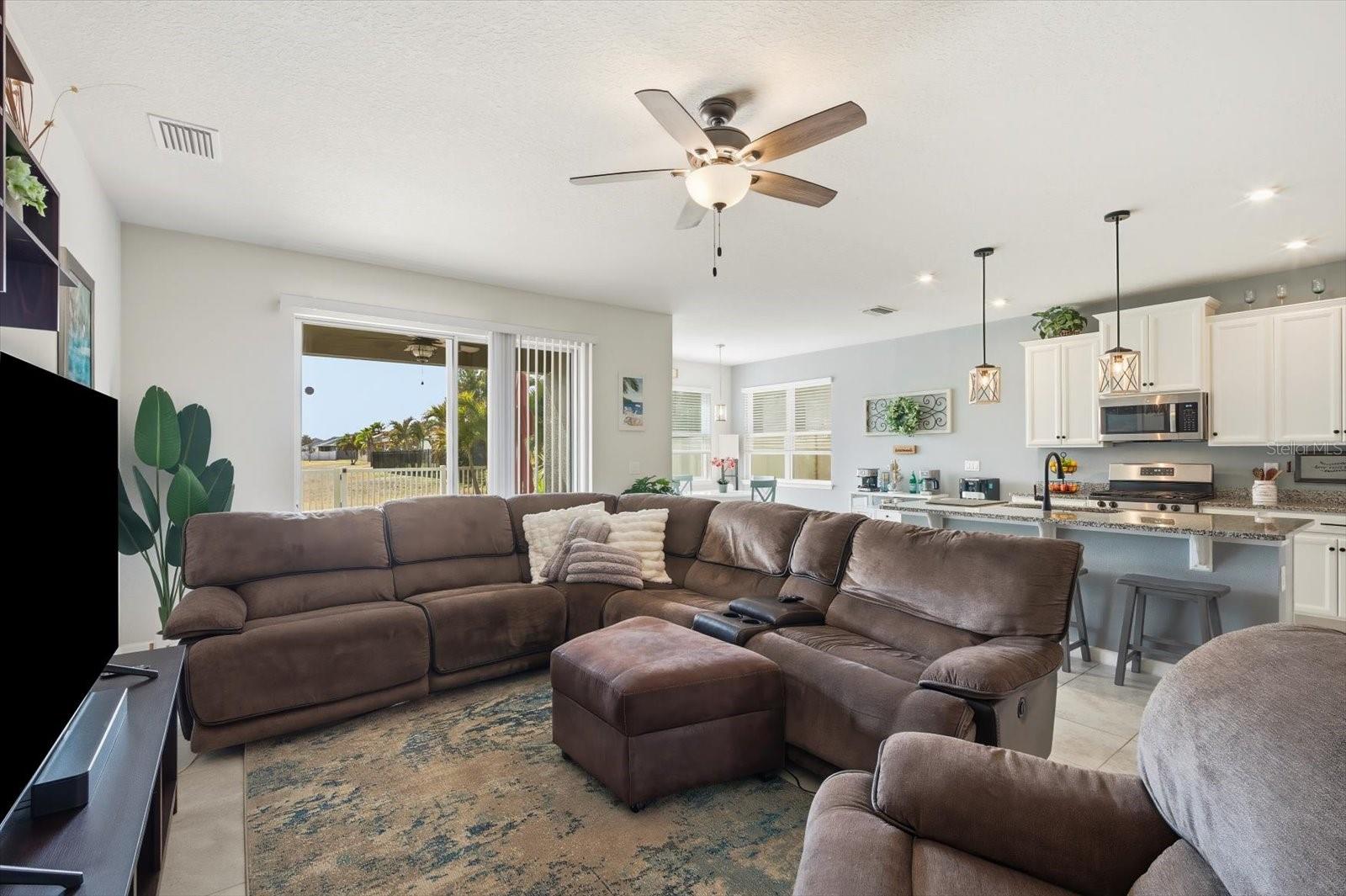 Image 10 of 38 For 11605 Cleyera Court